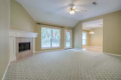 2115 Greentree Drive, Huntsville, TX 77340 - Photo 17