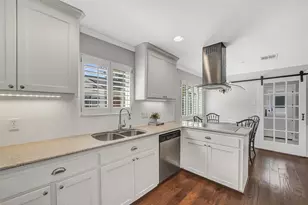 10026 Overbrook Ln, Houston, TX 77042 - Photo 15