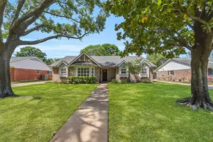 10026 Overbrook Ln, Houston, TX 77042 - Photo 29