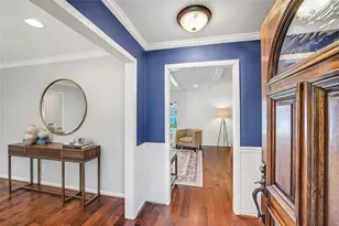 10026 Overbrook Ln, Houston, TX 77042 - Photo 5