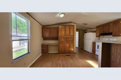 13206 Captain Circle, Willis, TX 77318 - Photo 5