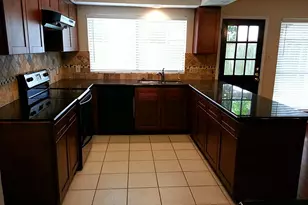 1907 Liberty Point Ln, Sugar Land, TX 77478 - Photo 5