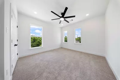 3219 Fontinot Street, Houston, TX 77026 - Photo 17