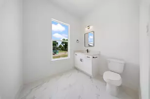 3219 Fontinot St, Houston, TX 77026 - Photo 13