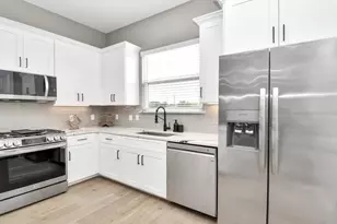 316 Thornton Rd, Houston, TX 77018 - Photo 9