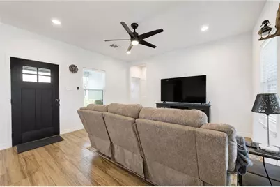 7610 Avenue G, Beasley, TX 77417 - Photo 9