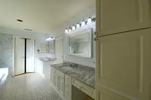 2604 Hopkins St, Houston, TX 77006 - Photo 25