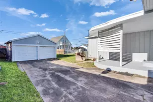 5108 Ave L St, Galveston, TX 77551 - Photo 29