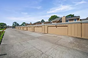 6171 Dryad Dr, Houston, TX 77035 - Photo 29