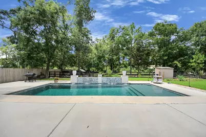 6319 Nowlin Drive, Baytown, TX 77521 - Photo 9