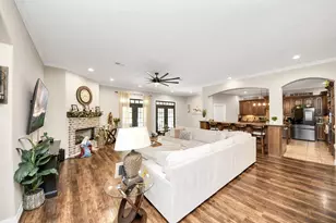 6319 Nowlin Dr, Baytown, TX 77521 - Photo 21