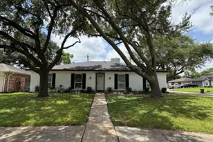 16602 David Glen Dr, Friendswood, TX 77546 - Photo 1