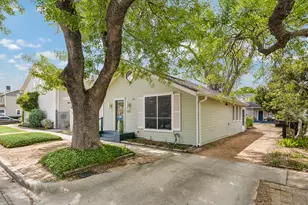 905 Harvard St, Houston, TX 77008 - Photo 1