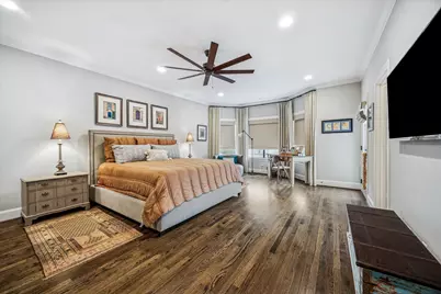 807 N 2nd Street, Bellaire, TX 77401 - Photo 23