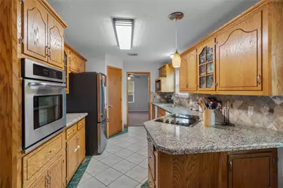 4322 Aztec Street, Pasadena, TX 77504 - Photo 9