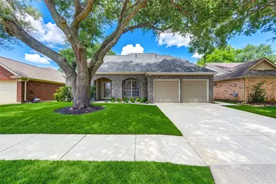 4754 Wynnview Drive, Friendswood, TX 77546 - Photo 1