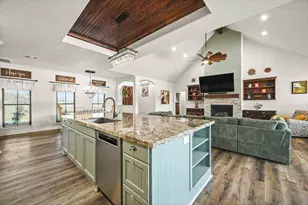 8120 Beach Haven Rd, Baytown, TX 77523 - Photo 15