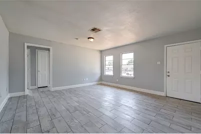 5859 Westover Street, Houston, TX 77033 - Photo 9