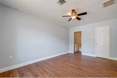 5859 Westover Street, Houston, TX 77033 - Photo 7