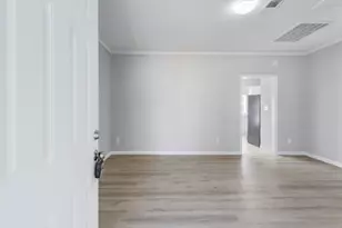 2616 46th St, Dickinson, TX 77539 - Photo 3