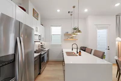 9015 Wellspring Drive, Houston, TX 77080 - Photo 9