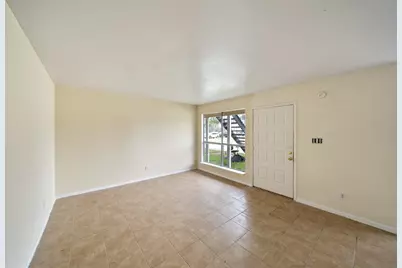 114 Lazy Lane, Sealy, TX 77474 - Photo 5