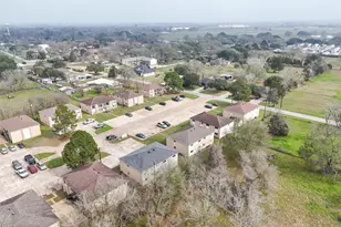 114 Lazy Ln, Sealy, TX 77474 - Photo 37