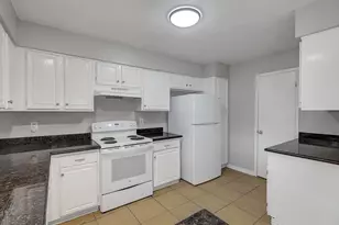 5825 W Tidwell Rd, Houston, TX 77092 - Photo 11