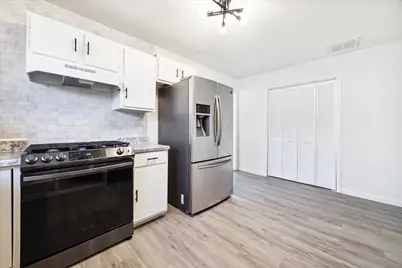 1147 Du Barry Lane #B, Houston, TX 77018 - Photo 7