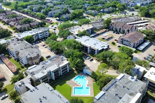 3105 Walnut Bend Ln, Houston, TX 77042 - Photo 29