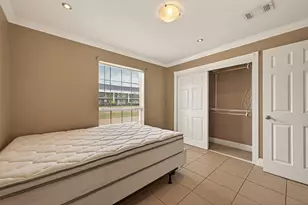 2201 Fountain View Dr, Houston, TX 77057 - Photo 13