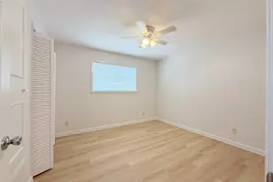 425 E 9th St, Houston, TX 77007 - Photo 21