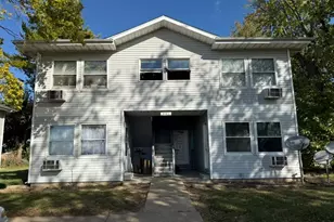 207 Stringtown Rd, Other, IL 61759 - Photo 3