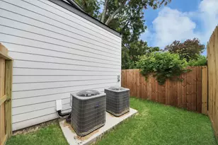 7117 Eastwood St, Houston, TX 77021 - Photo 29