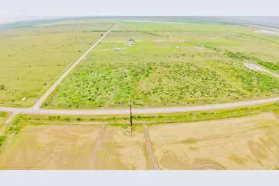 9224 Todd Road, Winnie, TX 77665 - Photo 5