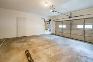 2 Mystic Glade Ct, The Woodlands, TX 77382 - Photo 25