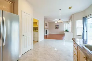 2 Mystic Glade Ct, The Woodlands, TX 77382 - Photo 19