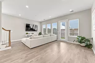 6020 T C Jester Blvd, Houston, TX 77091 - Photo 7