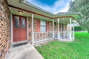 176 County Rd 840, Angleton, TX 77515 - Photo 5