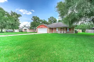 176 County Rd 840, Angleton, TX 77515 - Photo 25