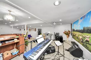 810 Lucky St, Houston, TX 77088 - Photo 27