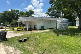 810 Lucky St, Houston, TX 77088 - Photo 37