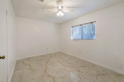 3203 Golden Willow Drive, Houston, TX 77339 - Photo 35