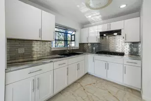 3203 Golden Willow Dr, Houston, TX 77339 - Photo 5