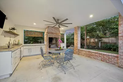 802 Flint River Drive, Houston, TX 77024 - Photo 31