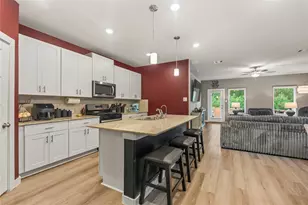 38527 Winding Mdws Dr, Magnolia, TX 77354 - Photo 5