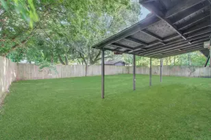 5634 Ridgeway Dr, Houston, TX 77033 - Photo 41