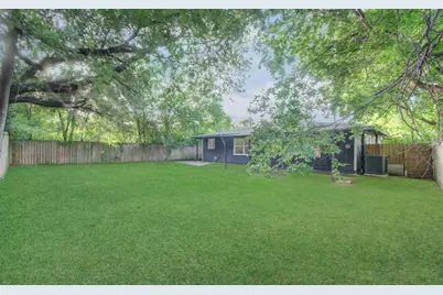 5634 Ridgeway Drive, Houston, TX 77033 - Photo 33