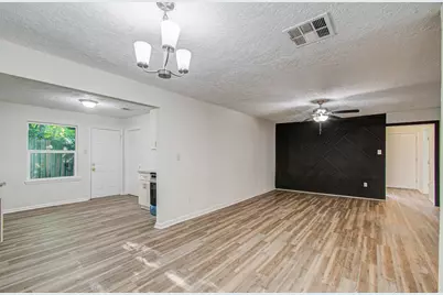 5634 Ridgeway Drive, Houston, TX 77033 - Photo 17
