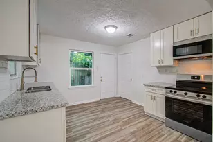 5634 Ridgeway Dr, Houston, TX 77033 - Photo 23